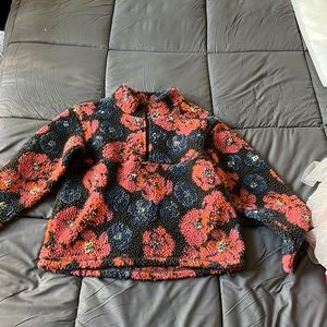 This sweater is so adorable!❤️❤️❤️